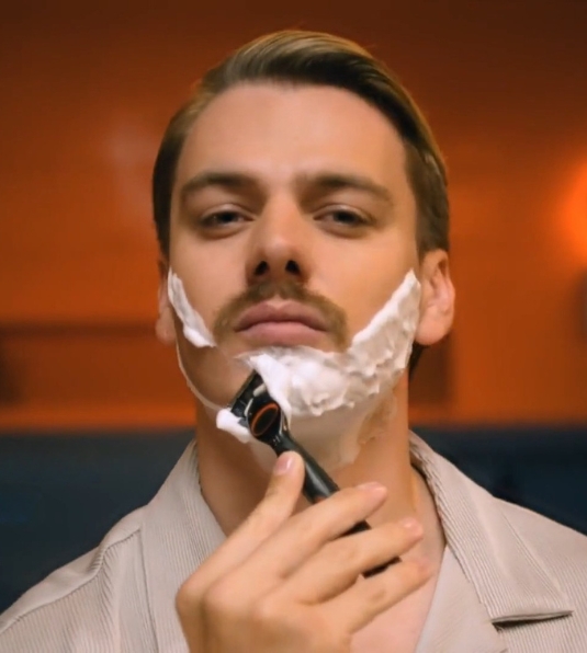 Gillette - Power On, Irritation Gone
